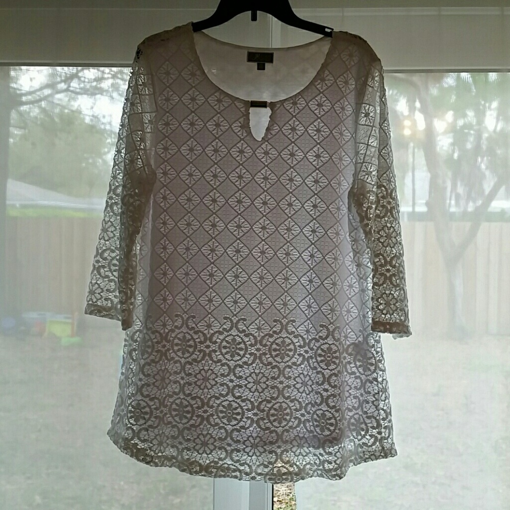 White crocheted lace cotton tunic